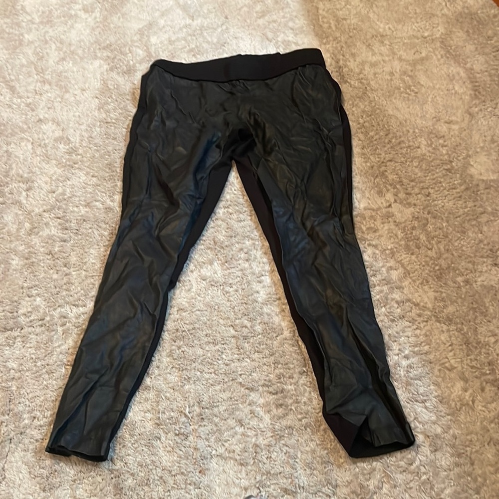 Faux leather front leggings. Black